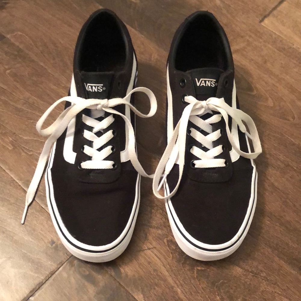 Women’s Vans Canvas Low Top